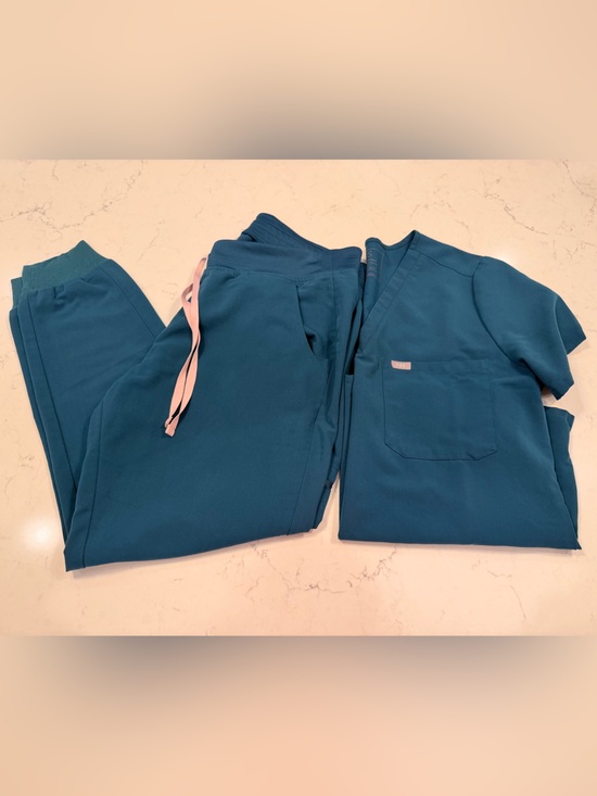 Figs Pants - FIGS Caribbean Blue Scrub Set - Women’s Large Catarina & Large RW Zamora